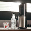 Machine à gazéifier Crystal 3.0 avec cylindre de CO2 Quick-Connect | avec 2 bouteilles en verre Crystal de 0,8 l | Couleur : titane
